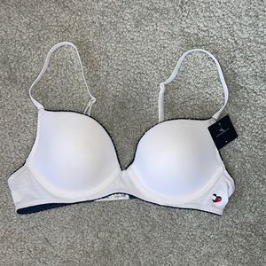 Tommy Hilfiger bra.